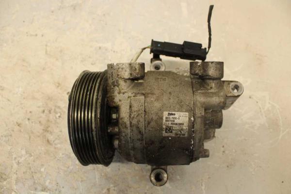 COMPRESSEUR DE CLIMATISATION - Vue 1